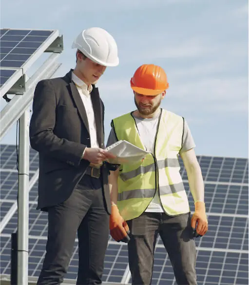 Specialisté KarmaPower u fotovoltaické elektrárny